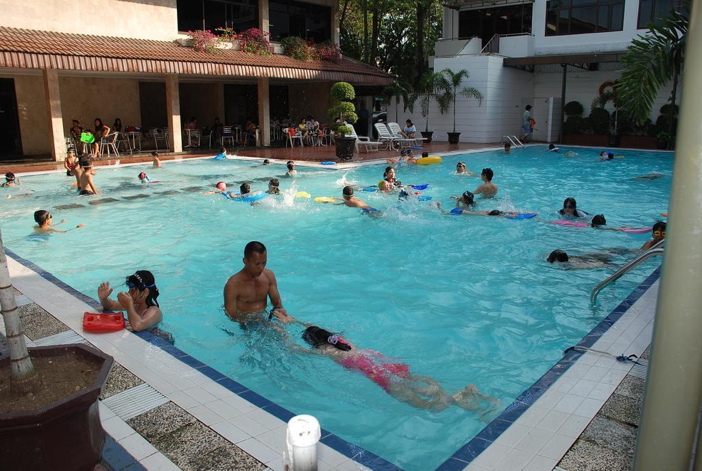 Hotel Sandjaja Palembang Exterior photo